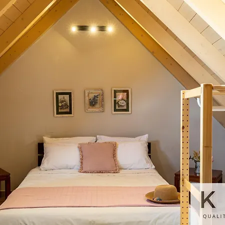 Σπίτι διακοπών Spedion Villas. Red Stone *